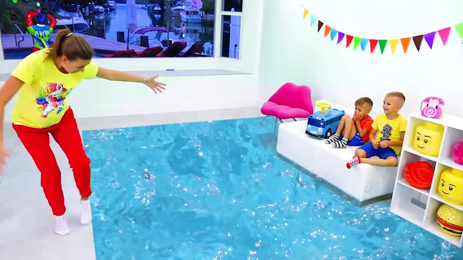 داستان های ولاد و نیکی Vlad and Niki - قسمت 130 - نجات مینی بوس نیکیتا